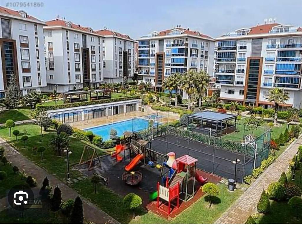 luxury-apartment-in-beylikduzu-area-adnan-kahveci-street